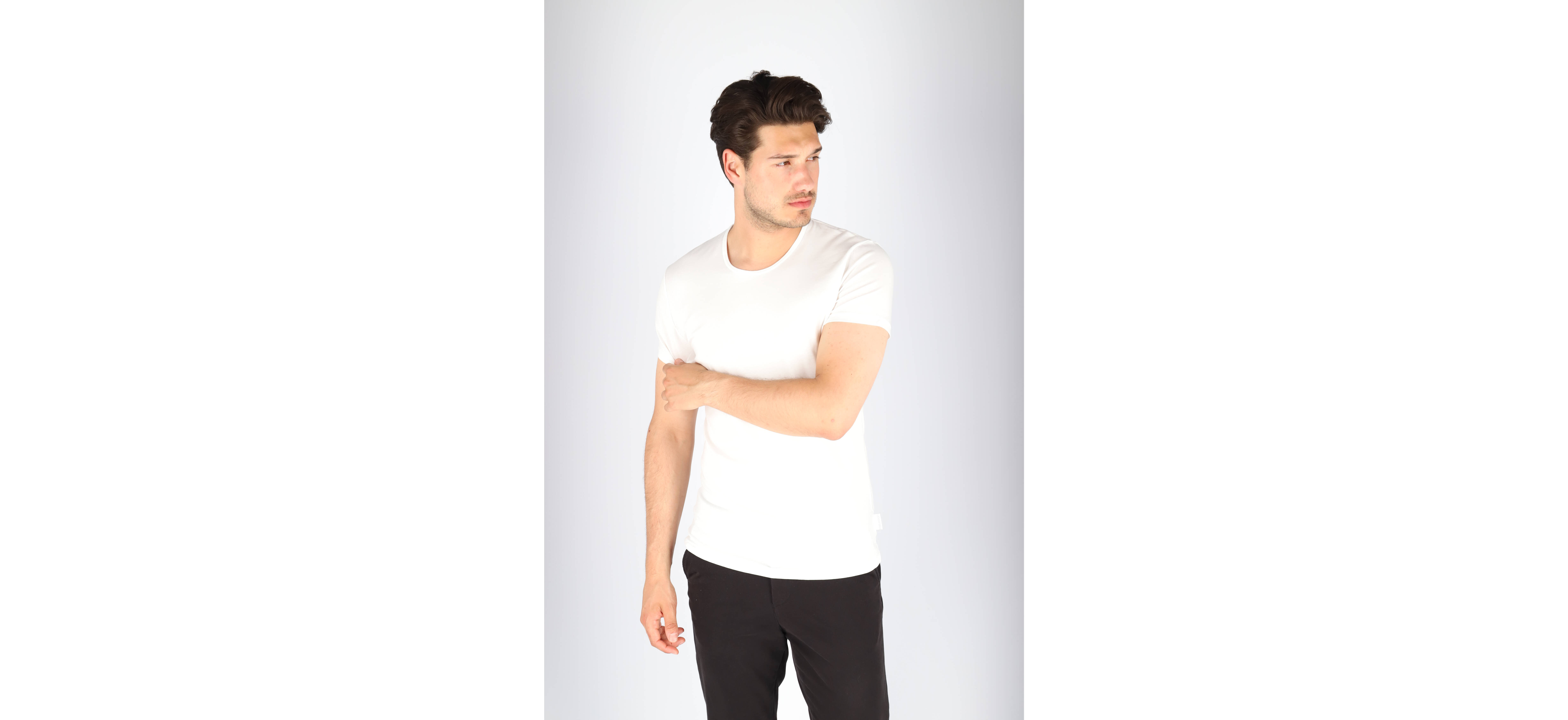 Wanneer draag je een T-shirt? Raadpleeg de kennisbank van HemdVoorHem.nl